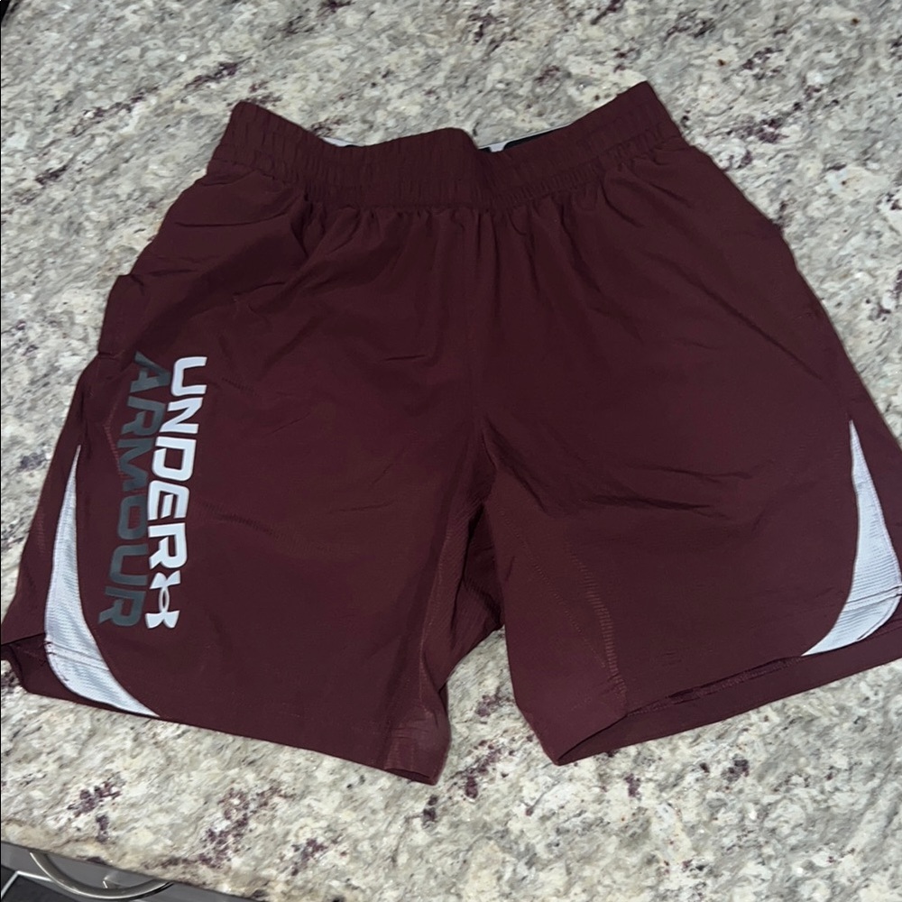 Under Armour Maroon Athletic Shorts Comfortable Fit